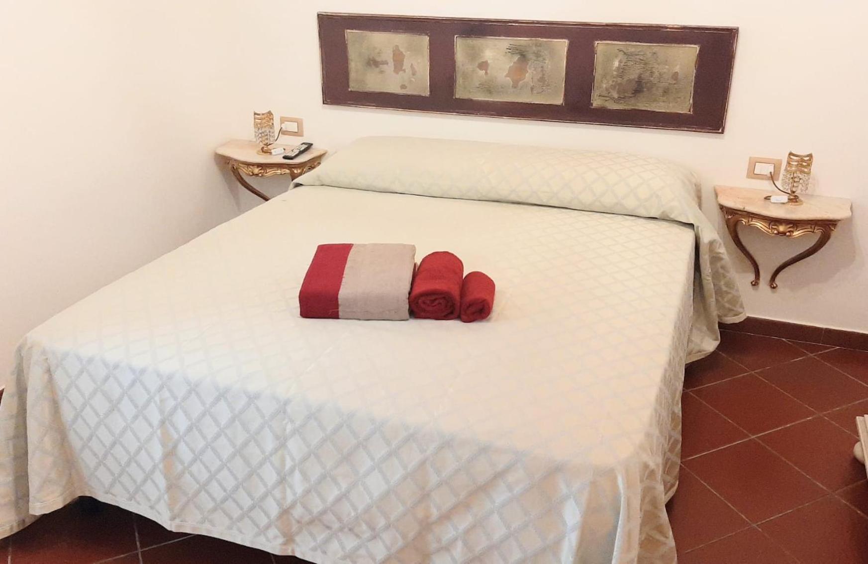 Casale Battaglini Bed & Breakfast Castelnuovo Cilento Bagian luar foto